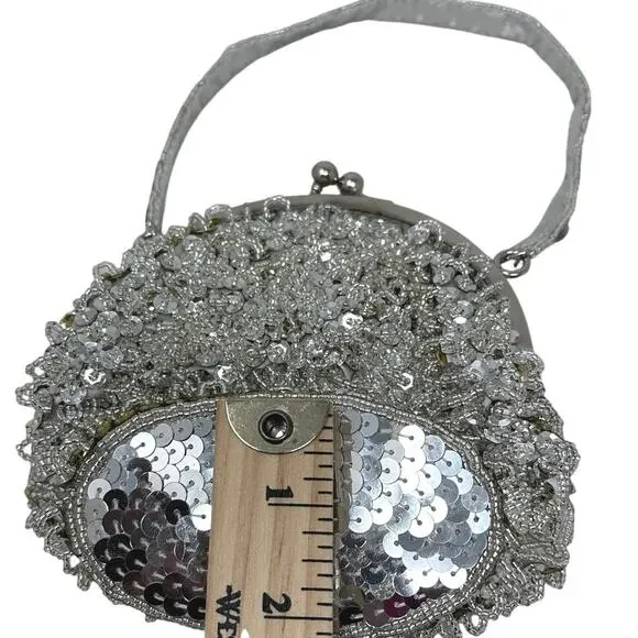 Cache Silver beaded sequins clutch bag - Picture 7 of 8